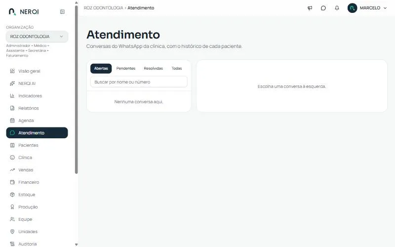 Tela Atendimento, com a lista de conversas à esquerda